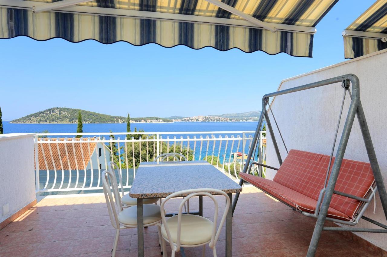 Family Friendly Seaside Apartments Razanj, Rogoznica - 10373 Экстерьер фото