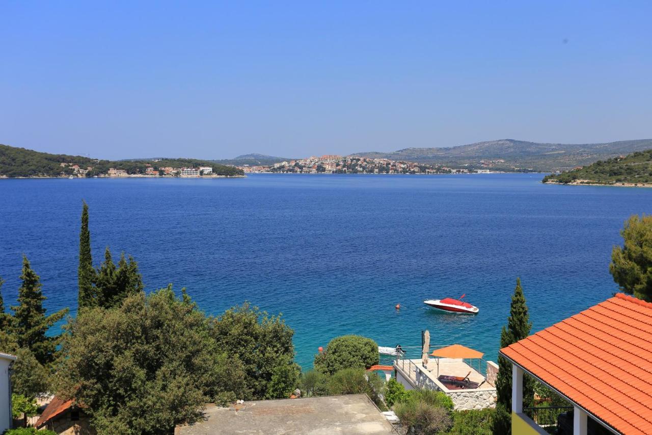 Family Friendly Seaside Apartments Razanj, Rogoznica - 10373 Экстерьер фото